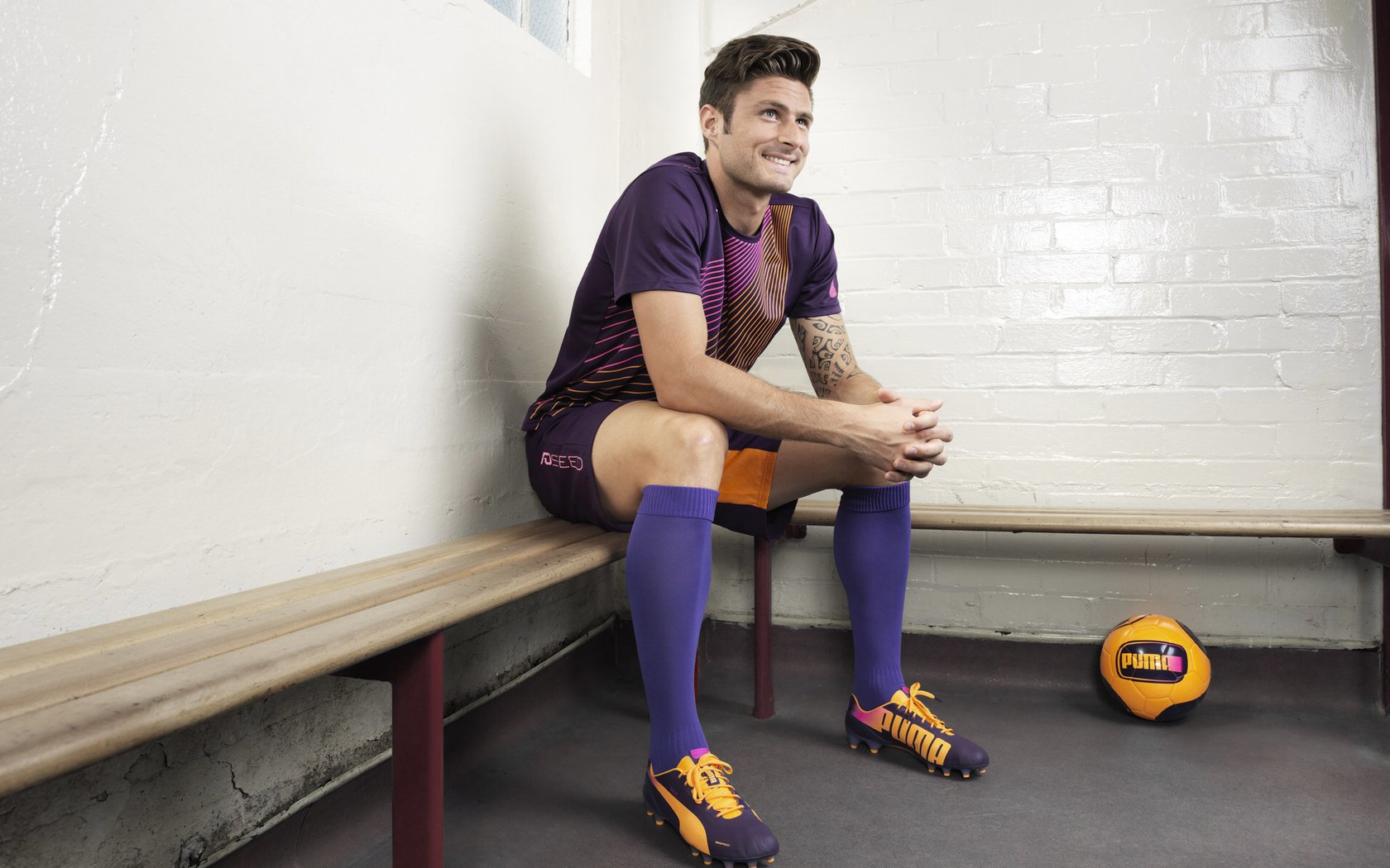 科维托娃新星反败为胜表现突出，法国队前途光明！上演精彩一战